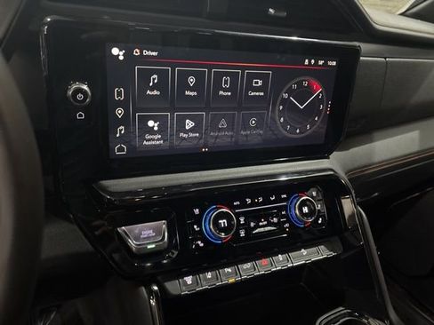 Used 2024 GMC Sierra 2500 AT4 w/ Technology Package image 17