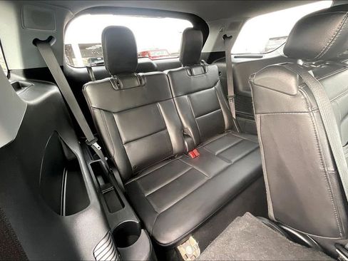 Used 2023 Ford Explorer Limited image 28