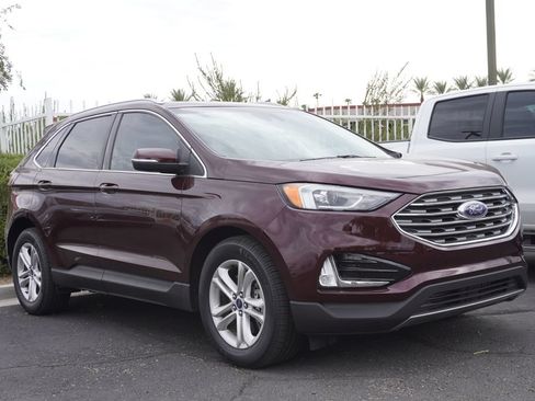 Used 2019 Ford Edge SEL w/ Equipment Group 201A AWD/4WD image 3