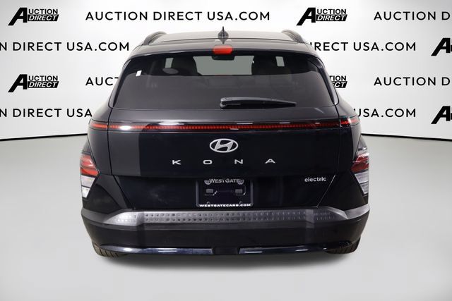 Used 2024 Hyundai Kona SEL FWD image 3