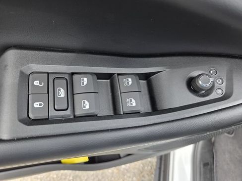 New 2026 Jeep Grand Cherokee L 2WD image 21