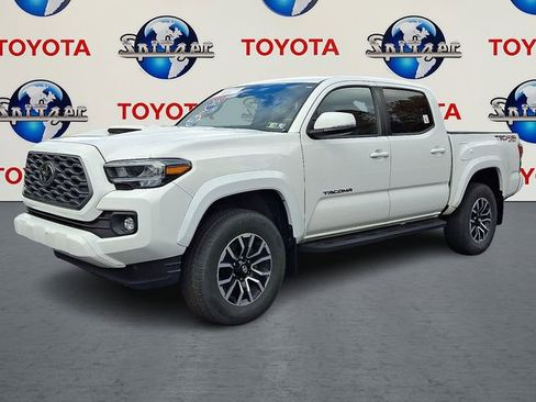 Used 2021 Toyota Tacoma TRD Sport image 3