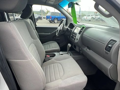 Used 2019 Nissan Frontier S RWD image 5