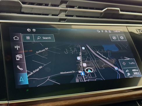 Certified 2025 Audi Q8 Premium Plus w/ Premium Plus Package image 18