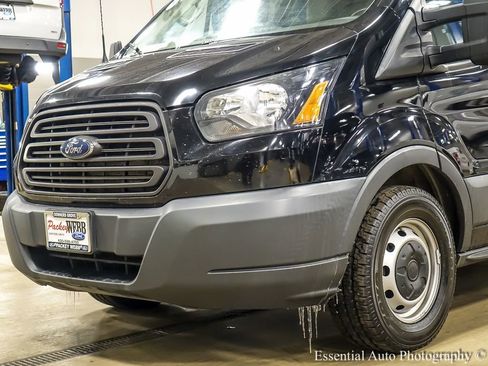 Used 2017 Ford Transit 150 XL image 3