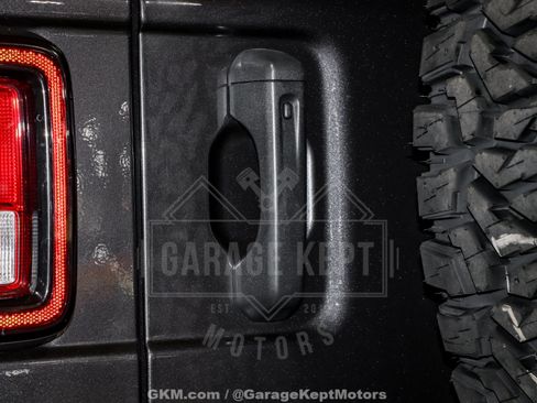 Used 2018 Jeep Wrangler Unlimited Sahara AWD/4WD image 60