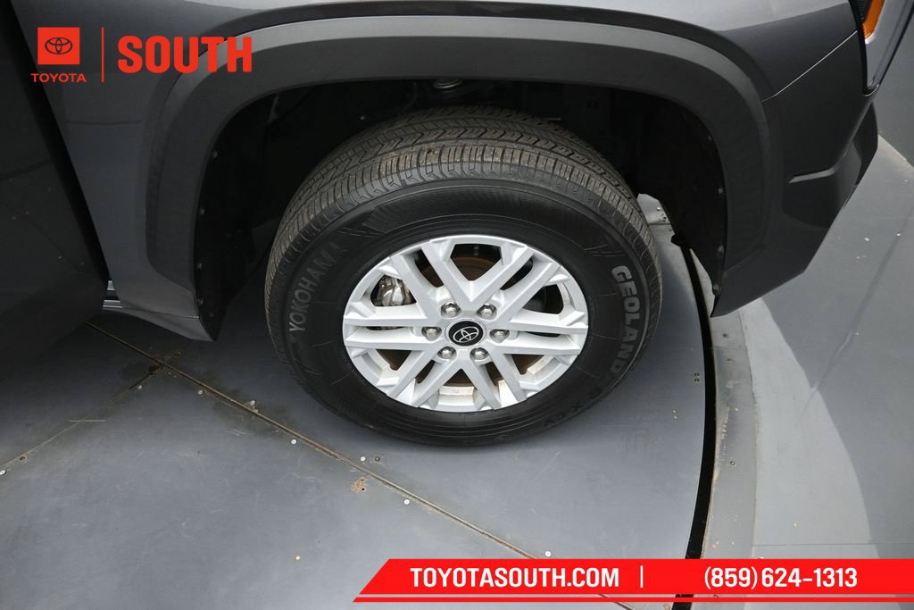 Used 2024 Toyota Tundra SR5 w/ SR5 Convenience Package AWD/4WD image 31