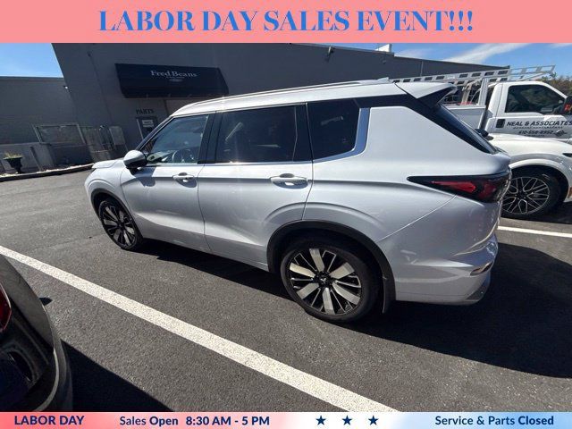 Used 2026 Mitsubishi Outlander SEL AWD/4WD image 5