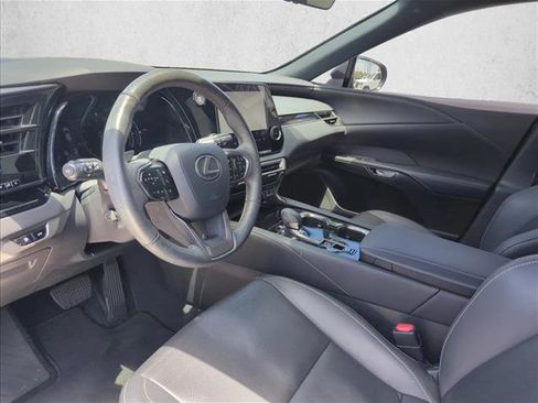 Used 2024 Lexus RX 350 FWD w/ Technology Package image 9