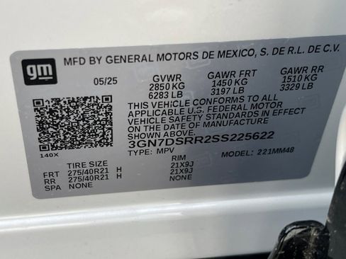 New 2025 Chevrolet Equinox EV RS image 22