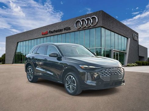 Certified 2025 Audi Q5 Premium w/ Convenience Package AWD/4WD image 7