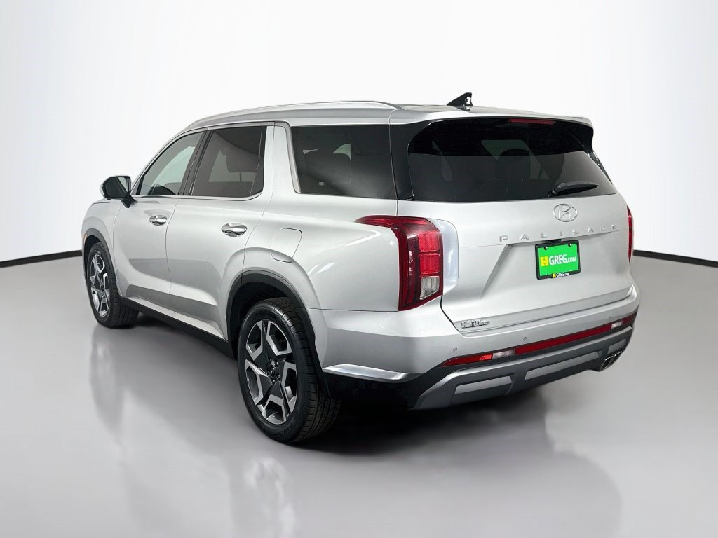 Used 2024 Hyundai Palisade Limited FWD image 7