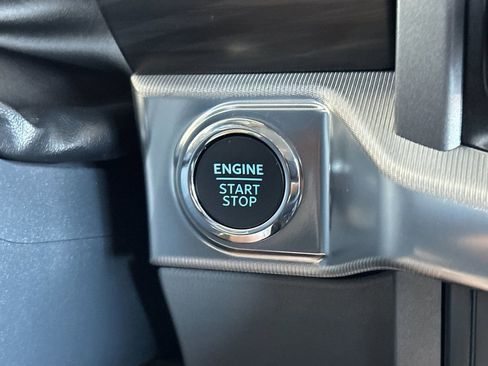 Certified 2025 Ford F150 Lariat AWD/4WD image 21