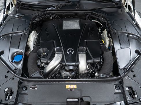 Used 2015 Mercedes-Benz S 550 4MATIC Sedan image 9