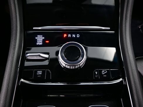 Used 2023 Jeep Grand Cherokee 4WD 4xe w/ Luxury Tech Group II image 25