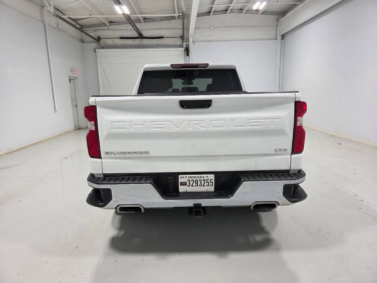 Used 2022 Chevrolet Silverado 1500 LTZ w/ Z71 Off-Road Package AWD/4WD image 7