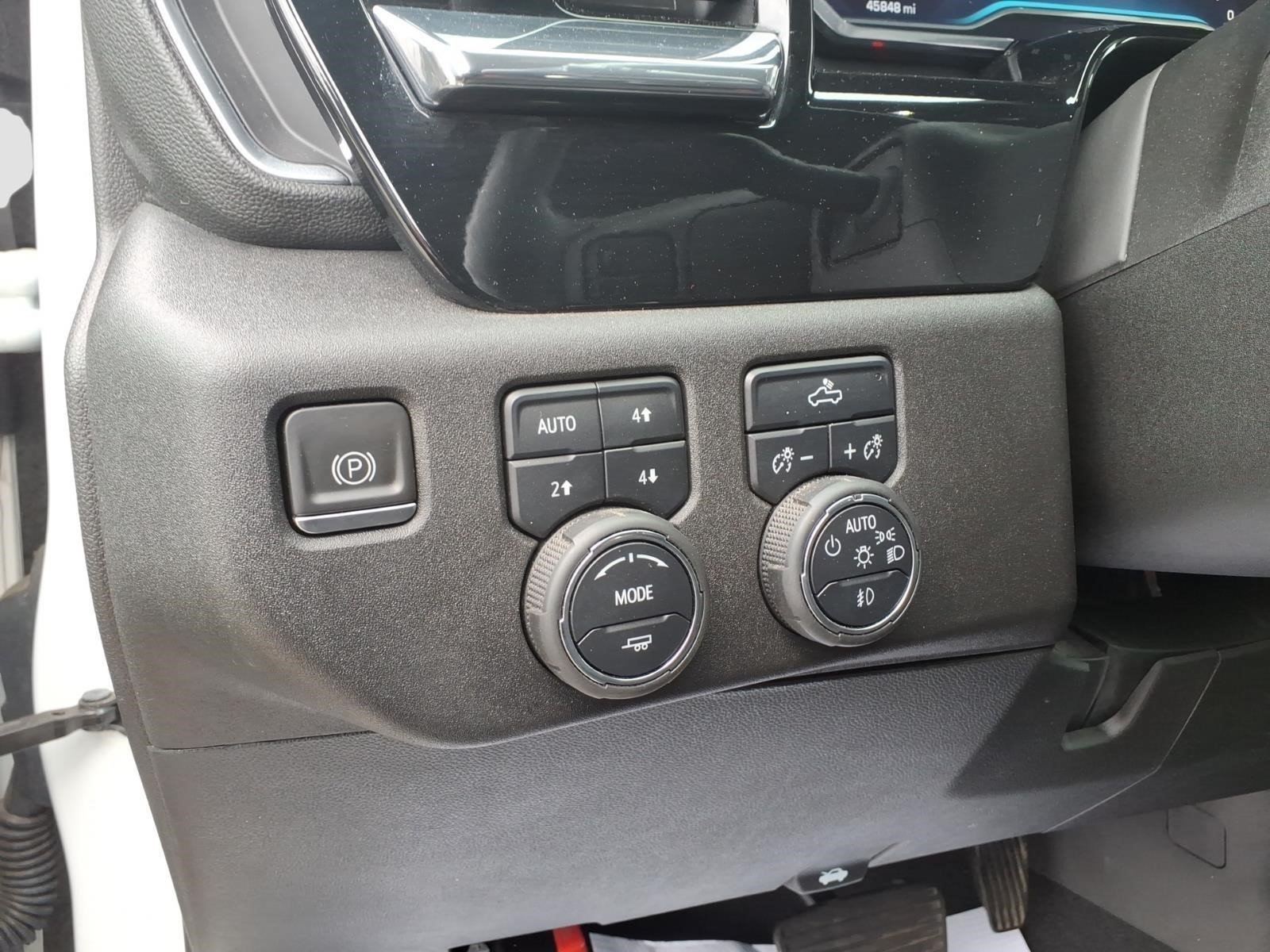 Used 2023 Chevrolet Silverado 1500 RST AWD/4WD image 19