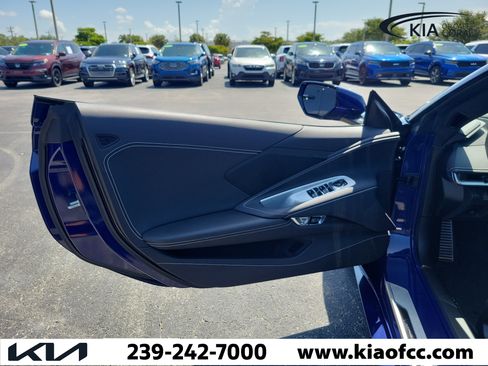 Used 2025 Chevrolet Corvette Stingray Convertible w/ 1LT RWD image 12