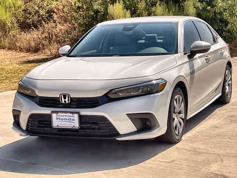Used 2023 Honda Civic LX image 2