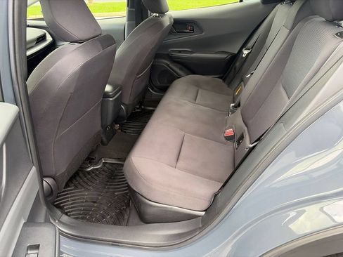 Used 2023 Toyota Prius LE FWD image 11