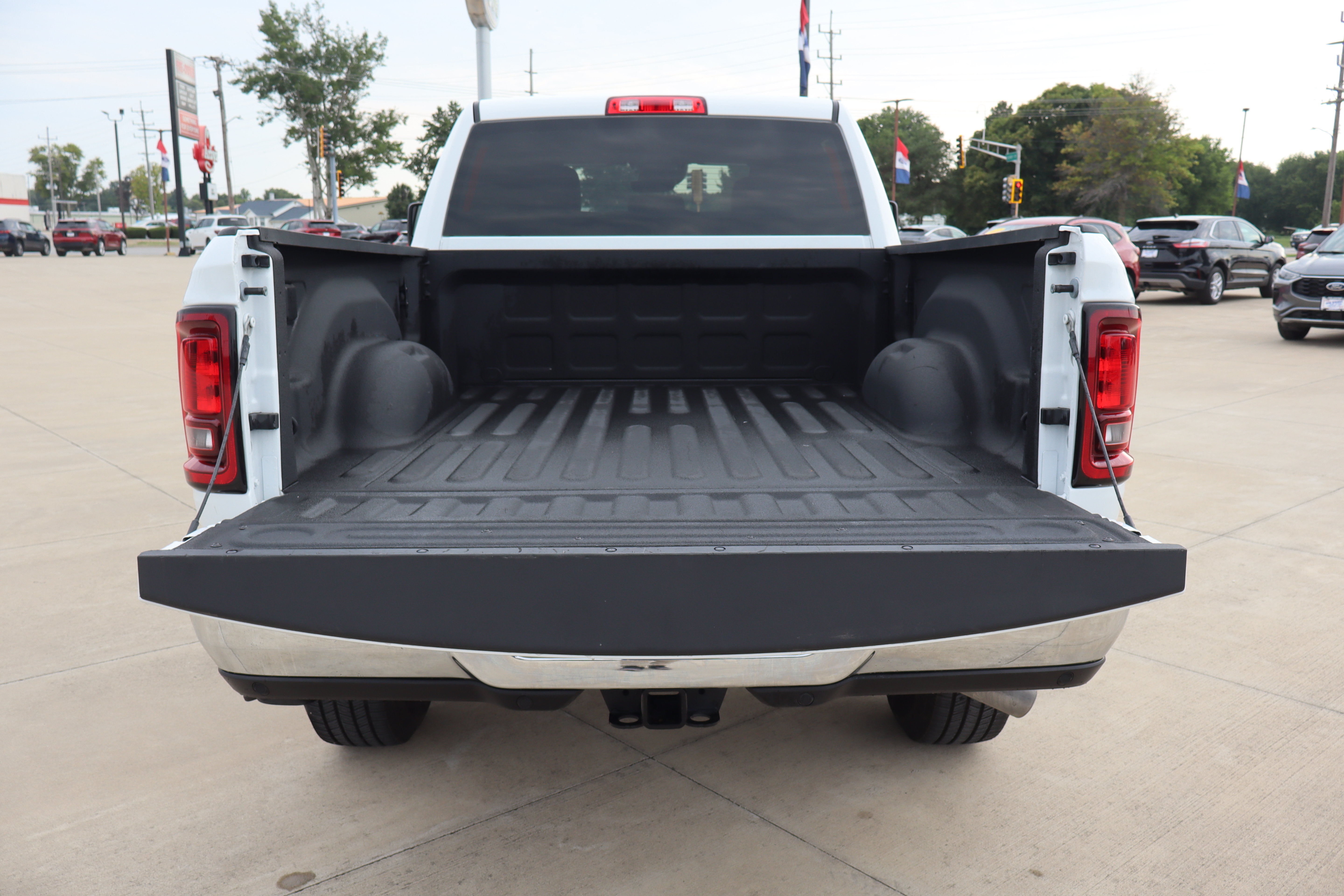 Used 2026 RAM 2500 Big Horn AWD/4WD image 25