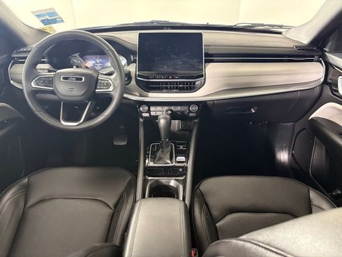 Used 2025 Jeep Compass Limited AWD/4WD image 40