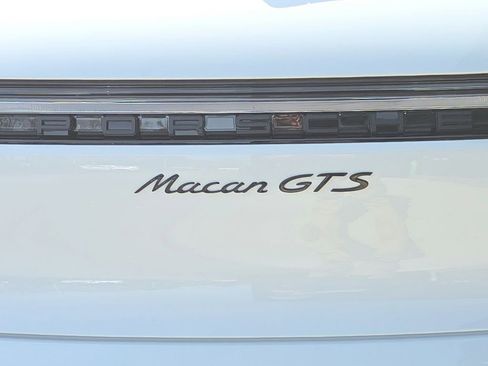 New 2026 Porsche Macan GTS image 28