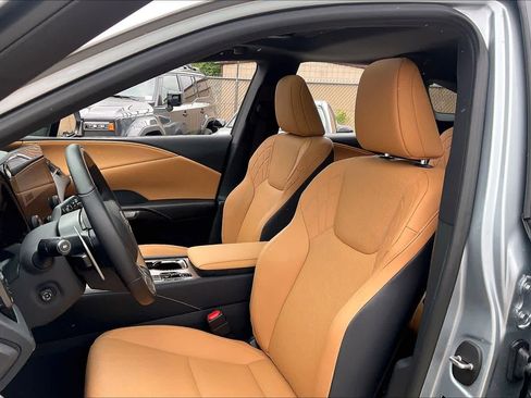 Used 2026 Lexus RX 350 Premium w/ Accessory Package (Z1) image 8