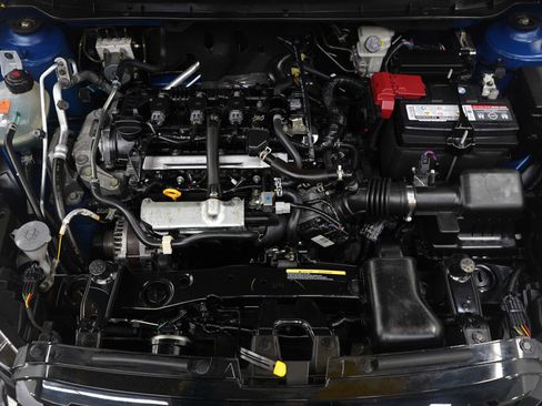 Used 2021 Nissan Kicks SR w/ SR Premium Package image 28