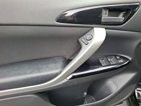 Used 2024 Mitsubishi Eclipse Cross LE image 12