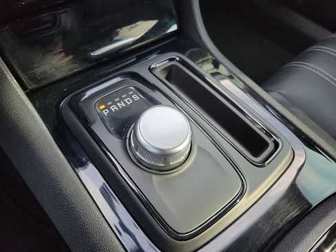 Used 2023 Chrysler 300 S image 20