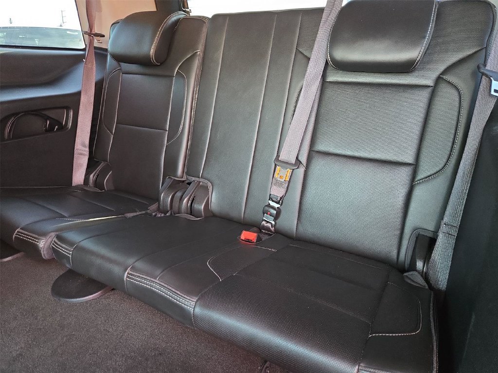 Certified 2017 GMC Yukon Denali w/ Open Road Package AWD/4WD image 41