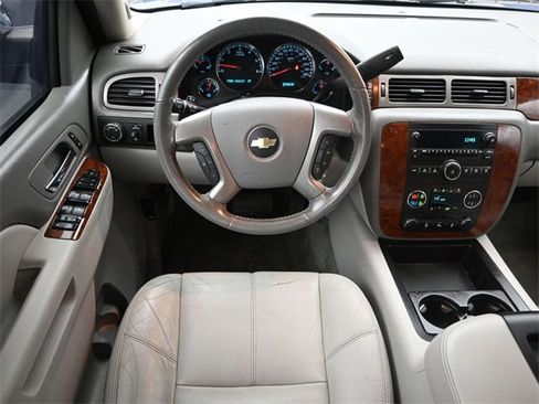 Used 2013 Chevrolet Avalanche LT w/ All-Star Edition image 12