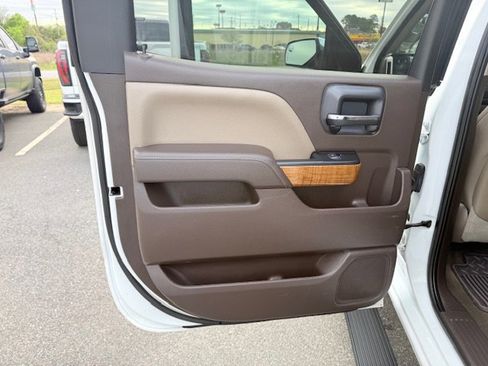 Used 2015 GMC Sierra 1500 SLT w/ SLT Crew Cab Value Package image 16