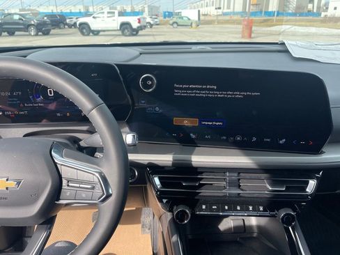 Used 2025 Chevrolet Traverse LT w/ LPO, Floor Liner Package image 15