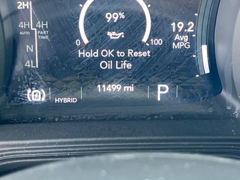 Used 2025 Jeep Wrangler Unlimited Sahara AWD/4WD image 16