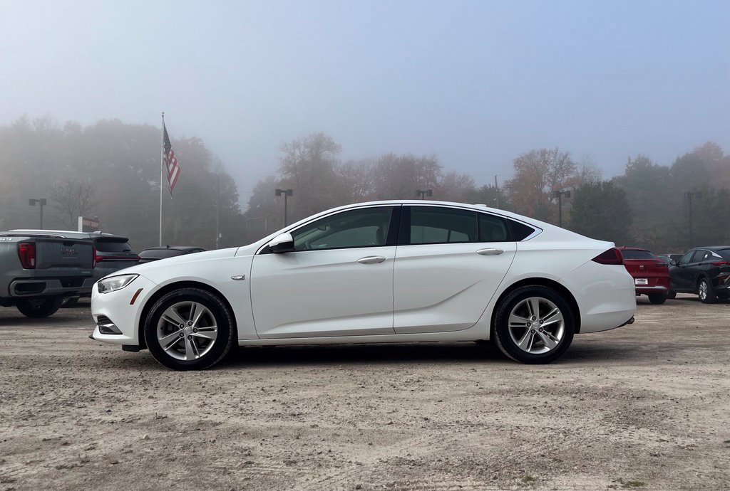 Used 2018 Buick Regal Preferred FWD image 16
