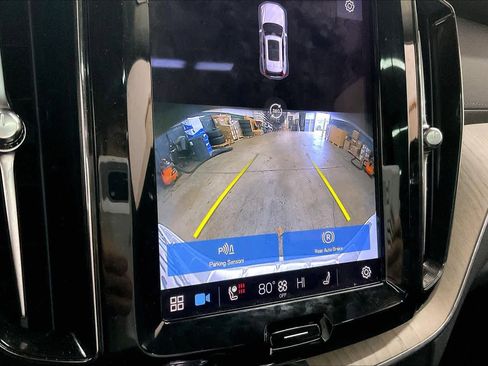 Used 2022 Volvo XC60 B5 Inscription w/ Advanced Package image 22