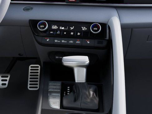 New 2026 Hyundai Elantra SEL Sport Premium FWD image 16