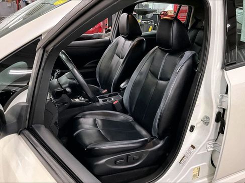 Used 2018 Nissan Leaf SL w/ SL Technology Package image 7