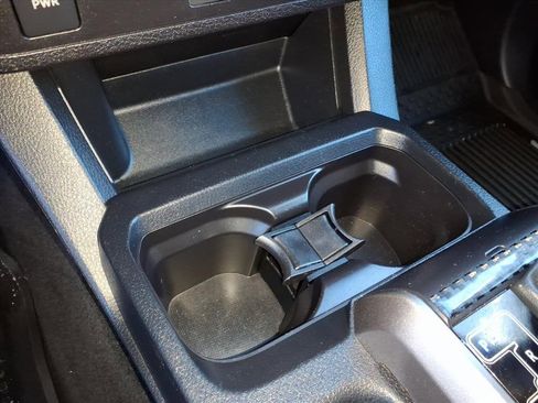 Used 2019 Toyota Tacoma SR5 image 14