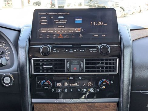 Used 2023 Nissan Armada SL w/ Captain's Chairs Package image 18