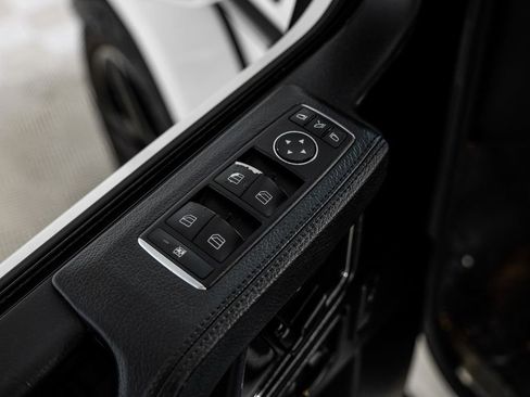 Used 2014 Mercedes-Benz G 63 AMG 4MATIC image 44