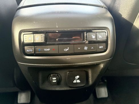 Used 2024 Hyundai Palisade Calligraphy image 14