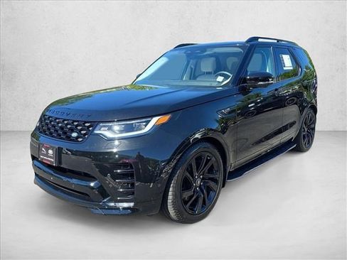 Used 2025 Land Rover Discovery Dynamic SE AWD/4WD image 1