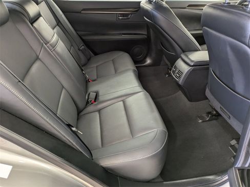 Used 2018 Lexus ES 350 image 29