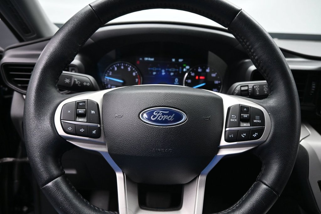 Used 2023 Ford Explorer XLT RWD image 14