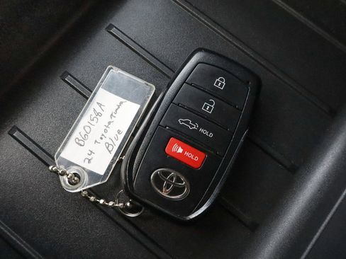 Used 2024 Toyota Tundra Limited image 40