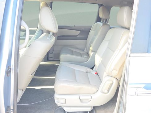 Used 2011 Honda Odyssey EX-L image 12