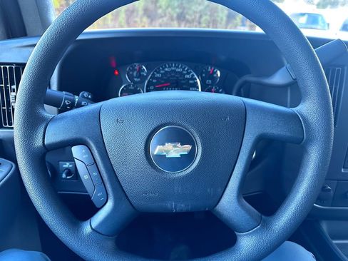 Used 2025 Chevrolet Express 2500 Extended w/ Communications Package image 18